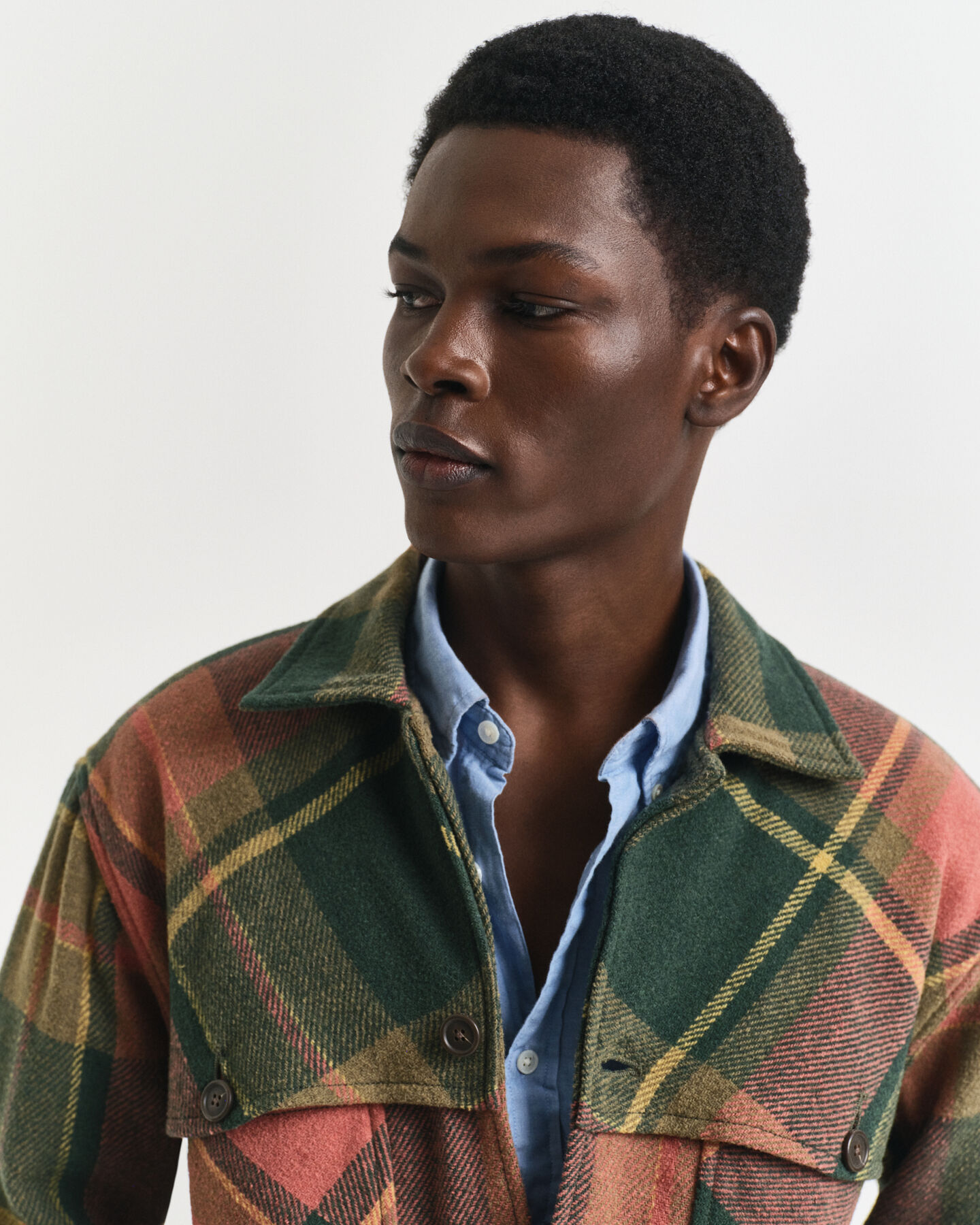 Relaxed fit ternet skjorte i tung uld