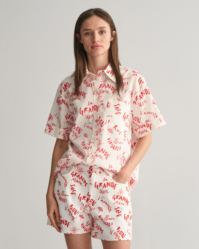 Relaxed fit skjorte med korte &aelig;rmer og teksttryk