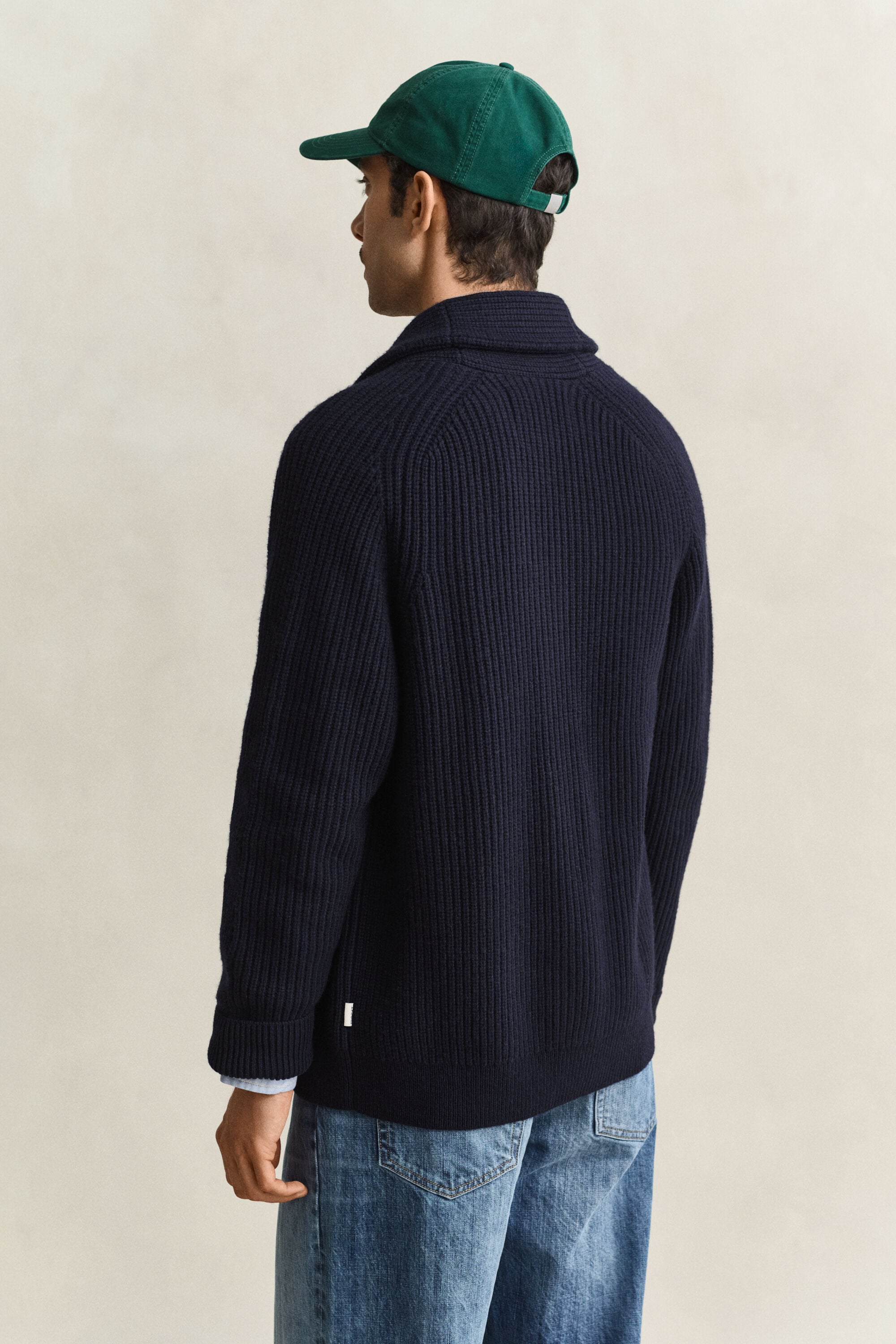 Ribstrikket cardigan i uldblanding