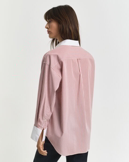 Oversized skjorte med kontrastfarvet krave og striber