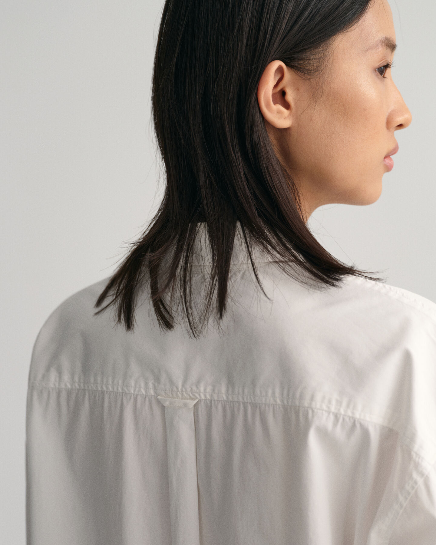 Oversized poplinskjorte med høje manchetter