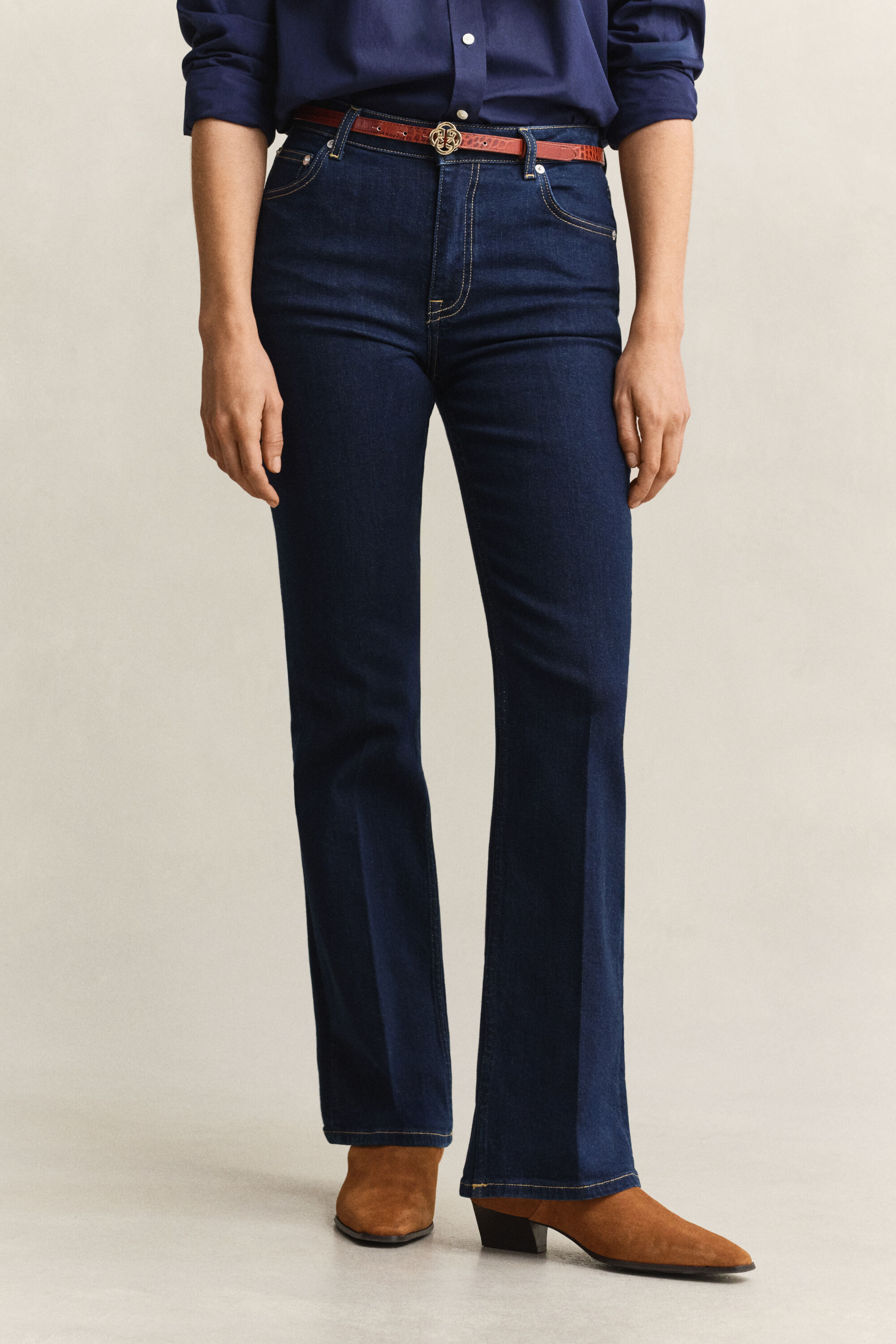 Slanke jeans med stræk og svaj
