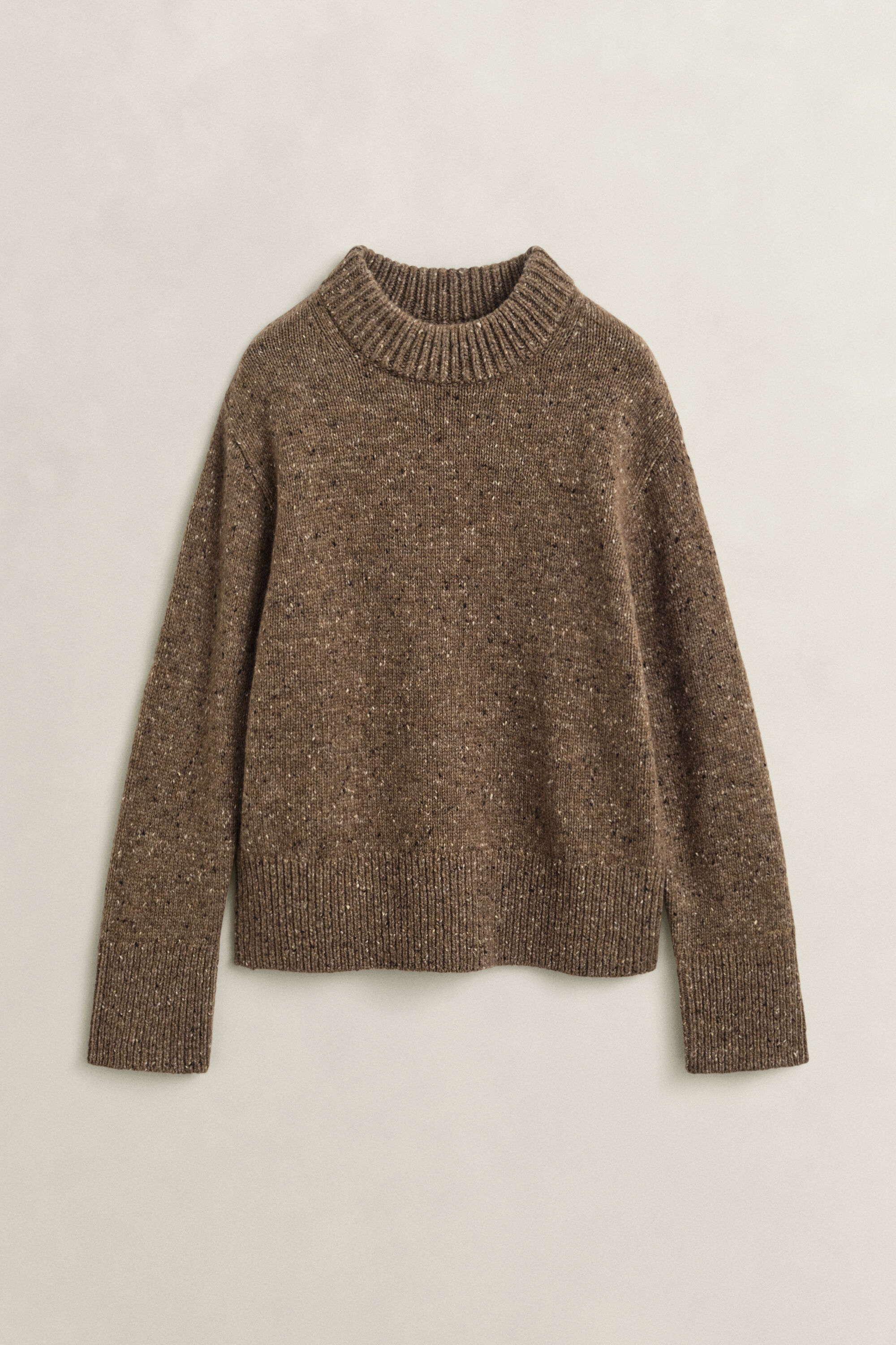 Sweater i uldblanding med nister