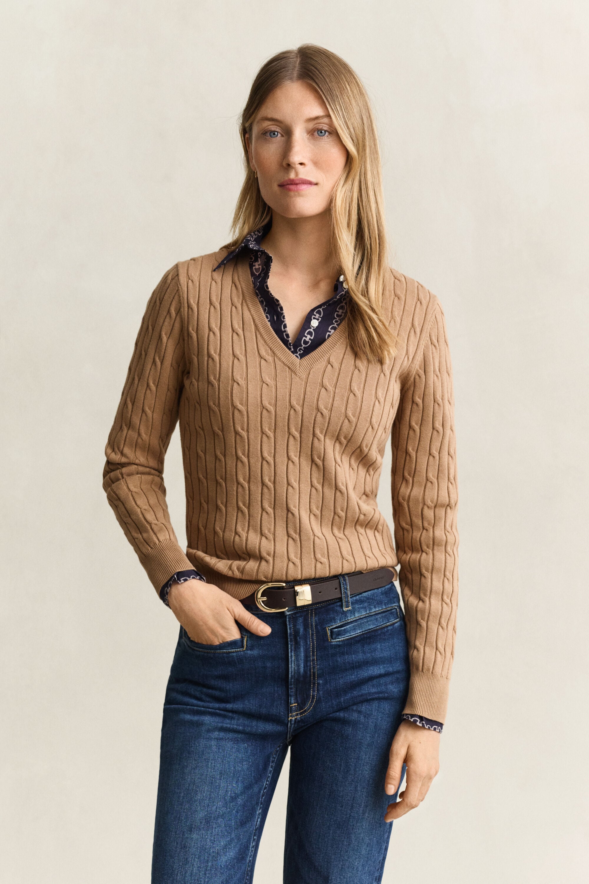 Classic sweater med kabelstrik