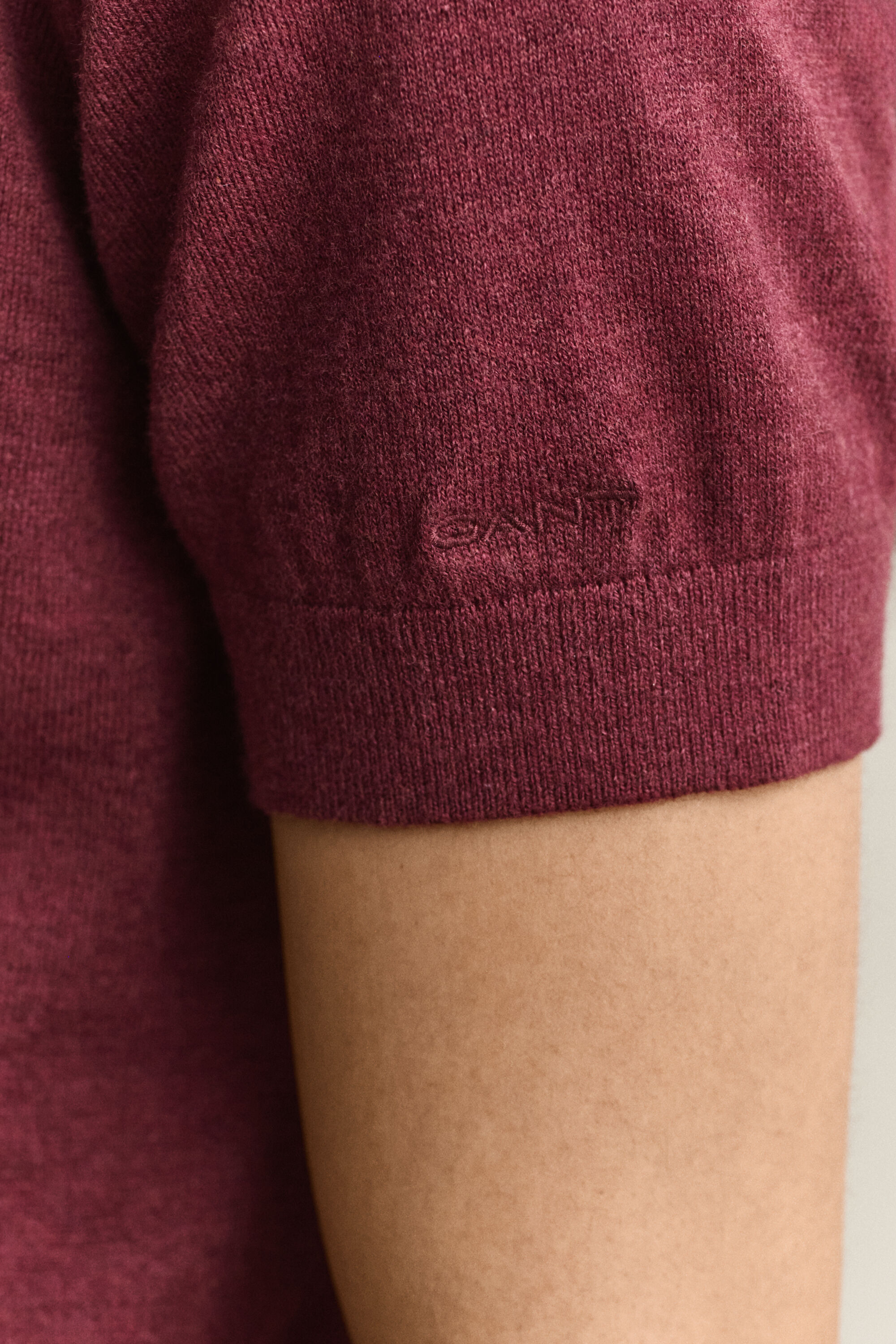 Let strikket polosweater
