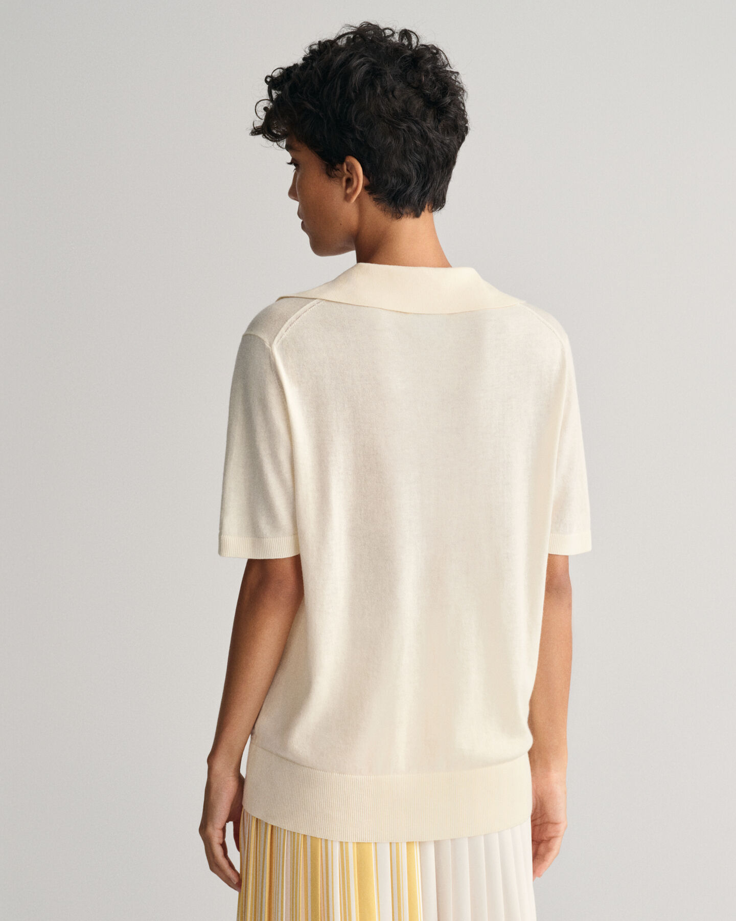 Fint strikket Rugger med korte &aelig;rmer