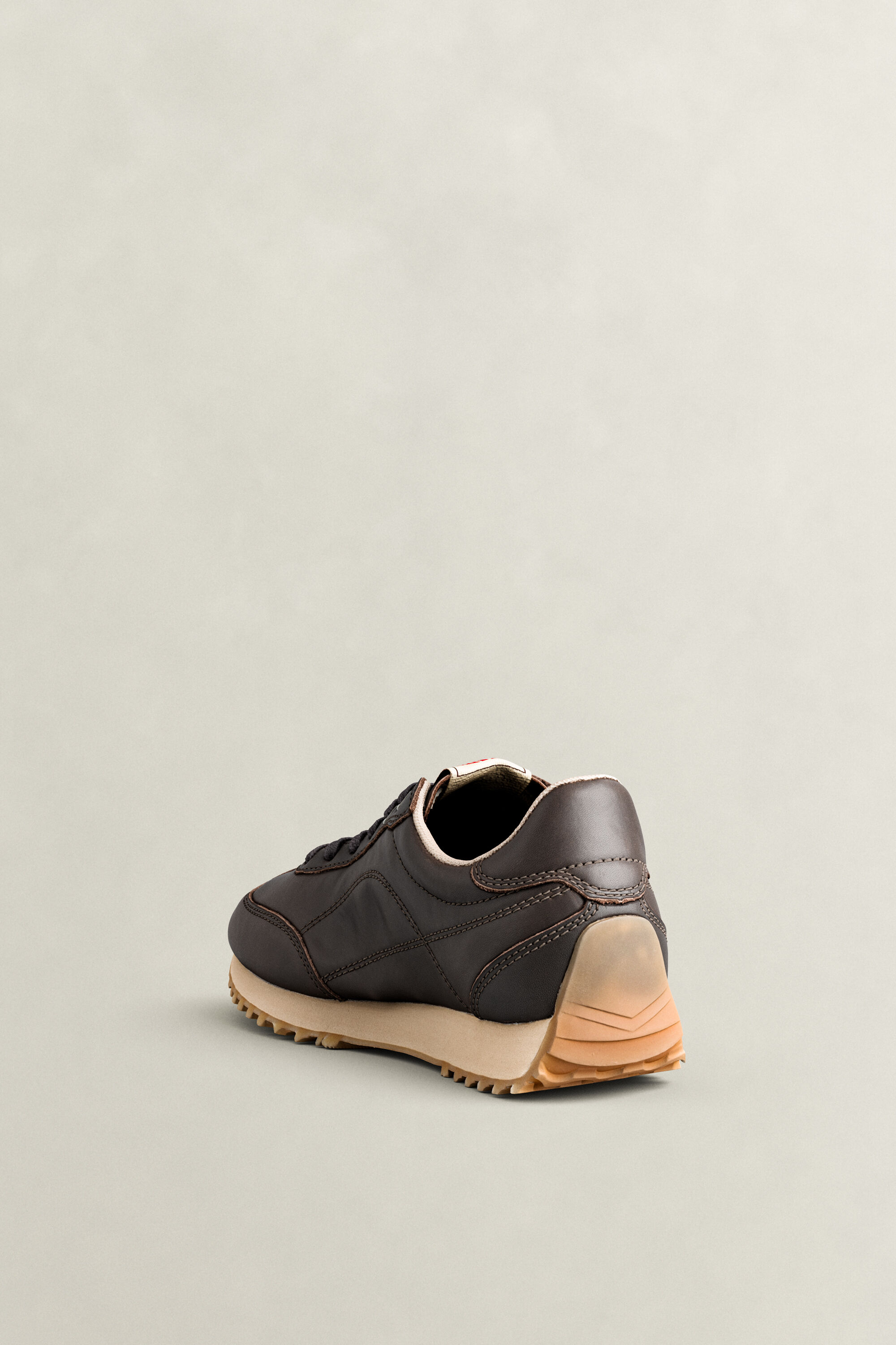 Beja sneakers i læder