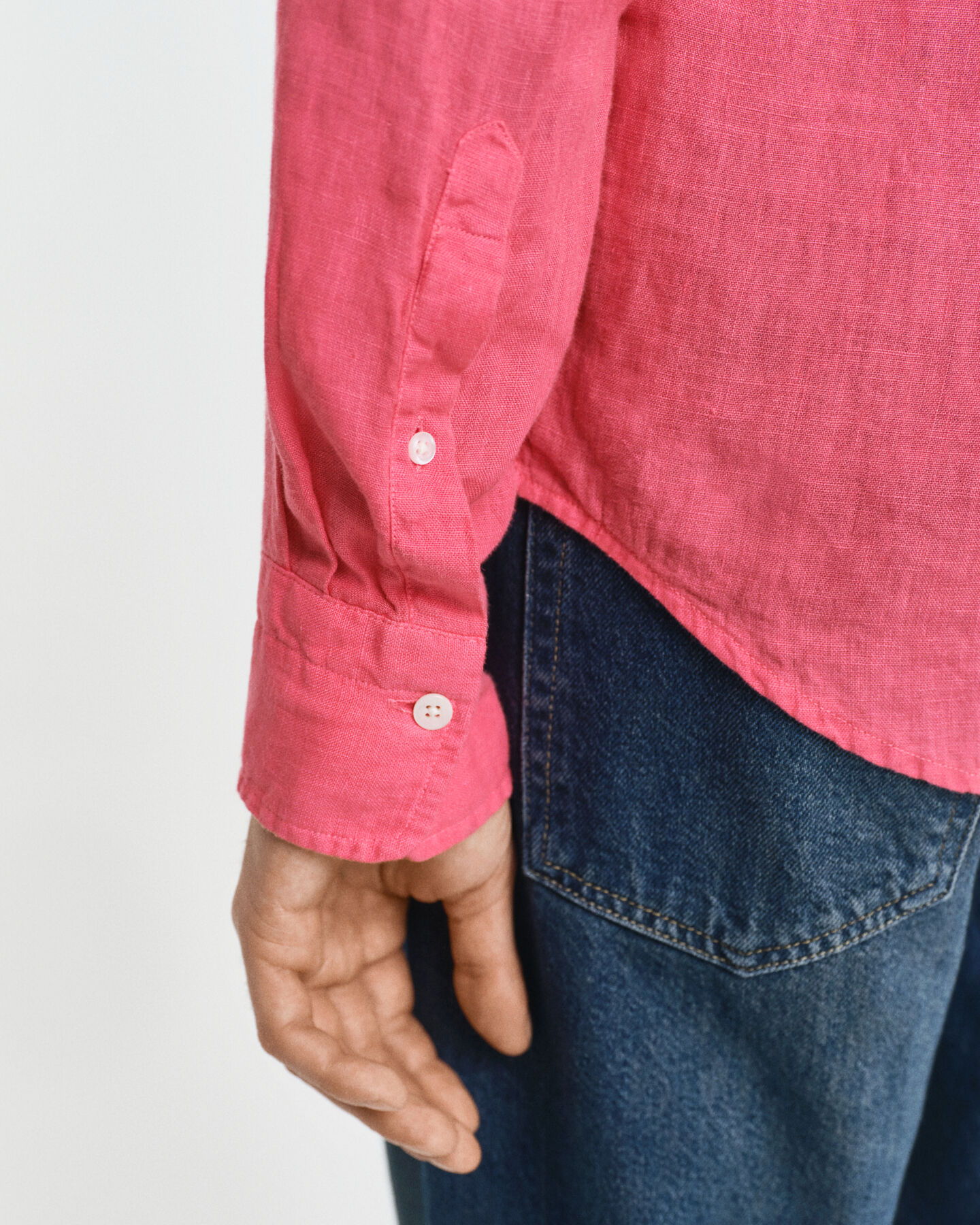 Regular fit garment-dyed hørskjorte