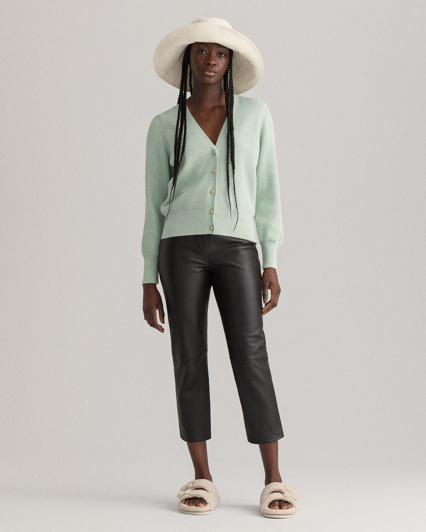 Ribstrikket cardigan af bomuld