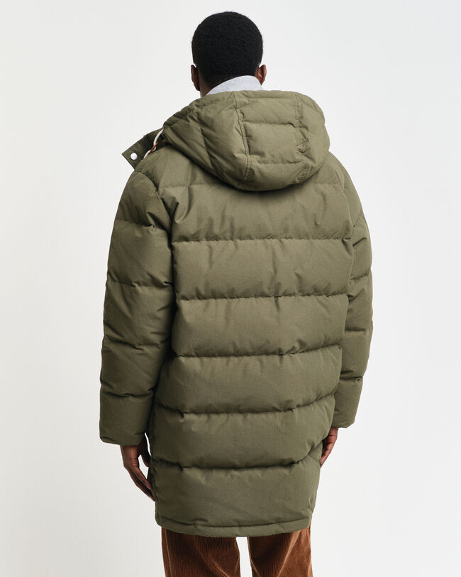 Tung dunjakke i mellemlængde