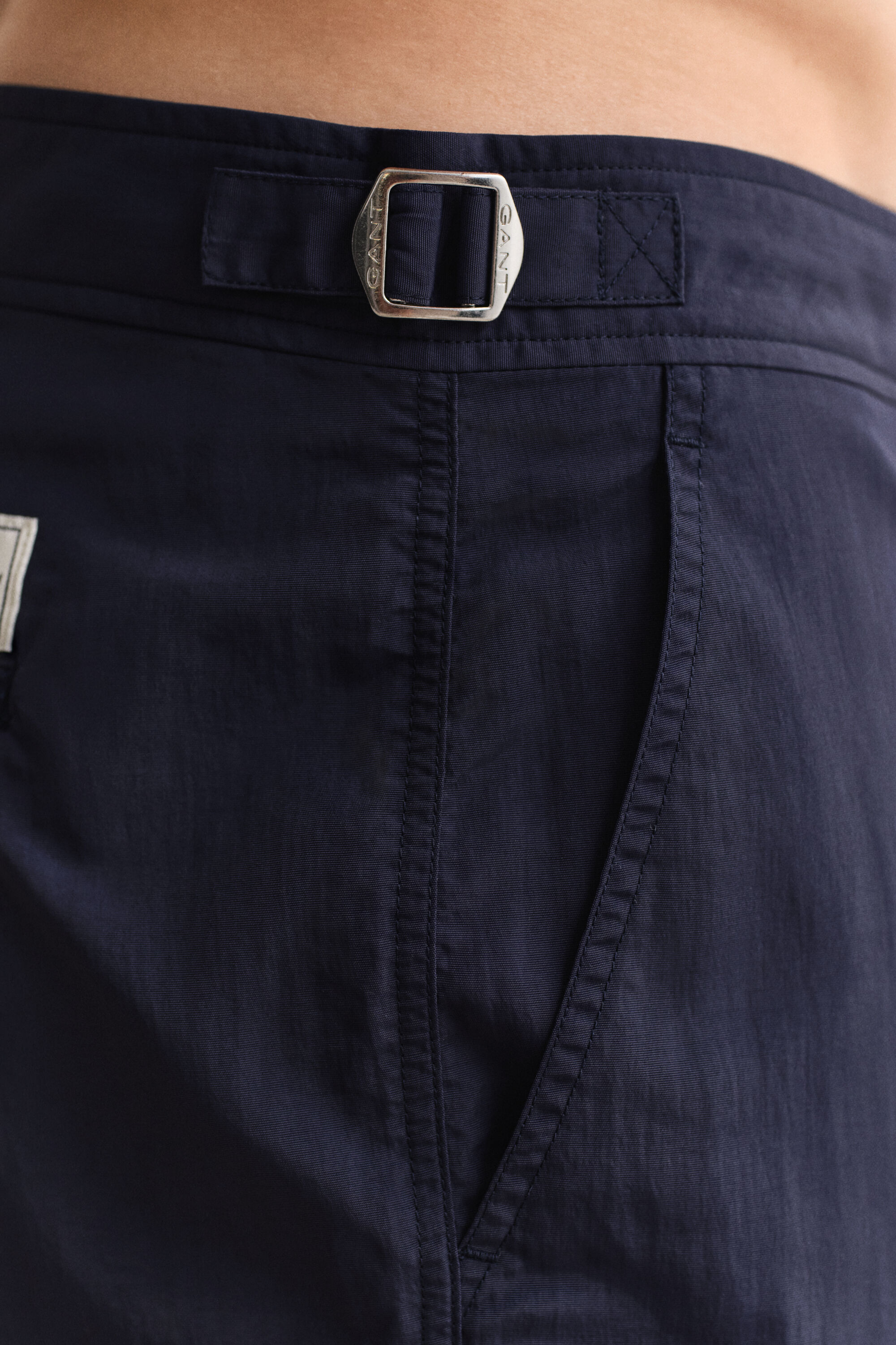 Tætsiddende badeshorts