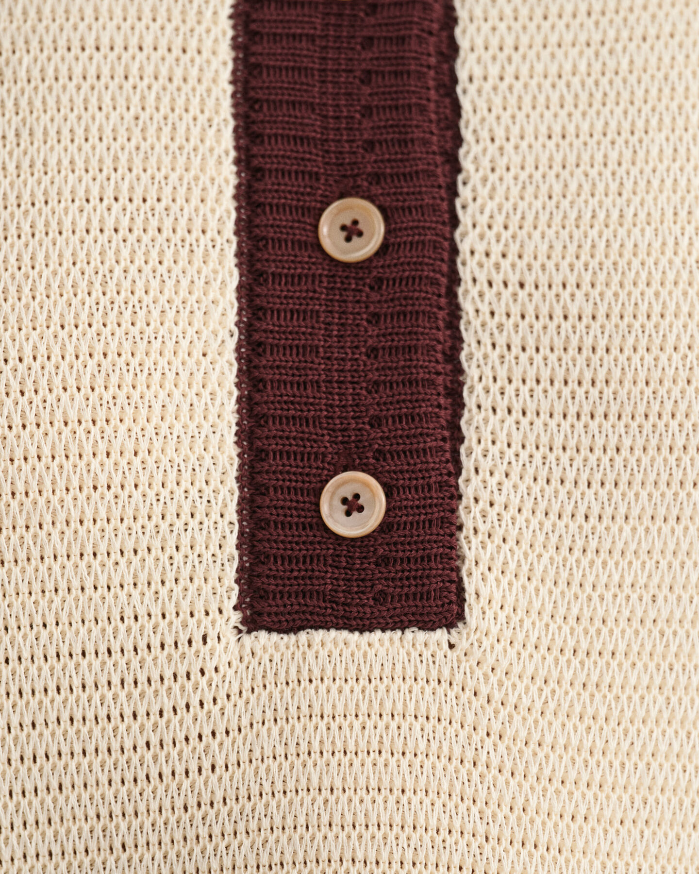 Strikket poloskjorte