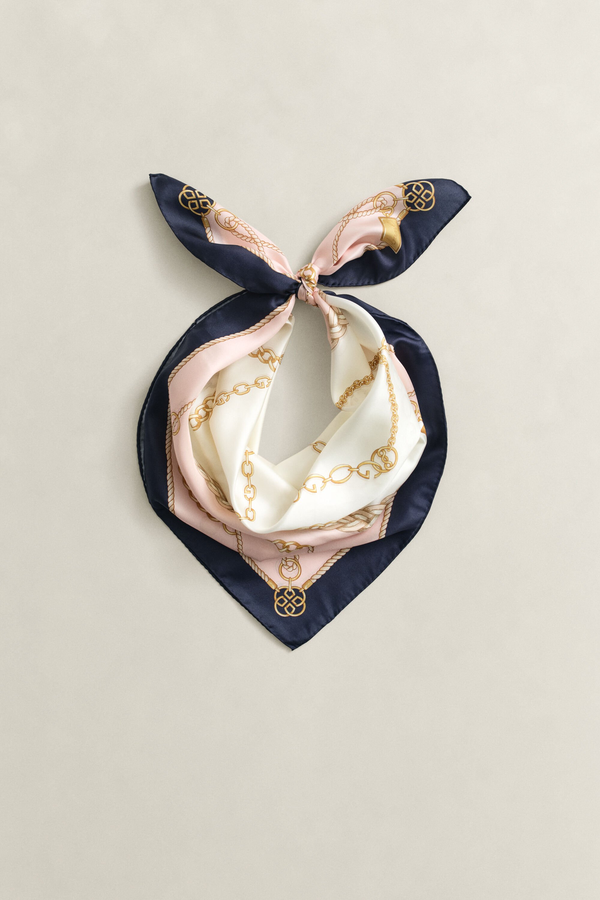 Silketørklæde med kædetryk