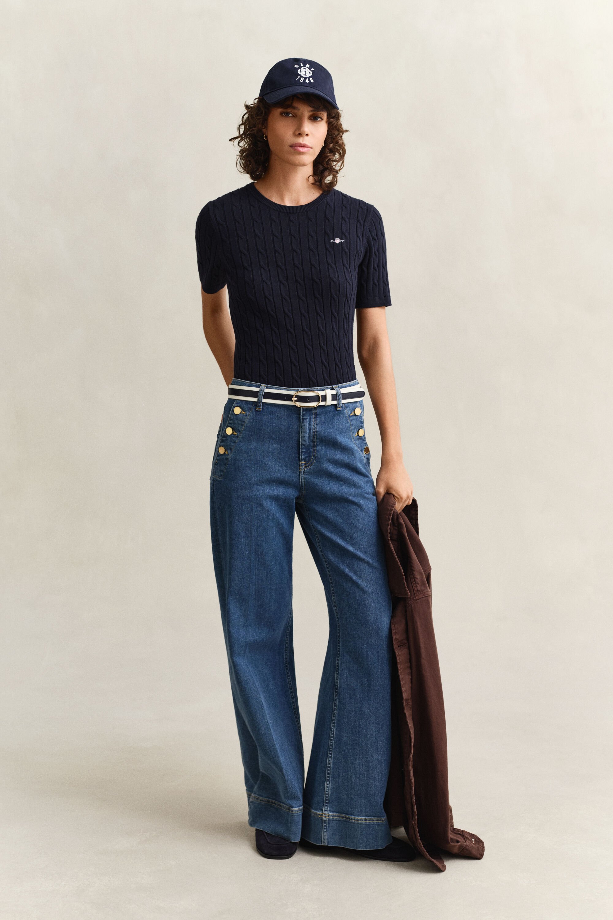 Kabelstrikket sweater med korte ærmer