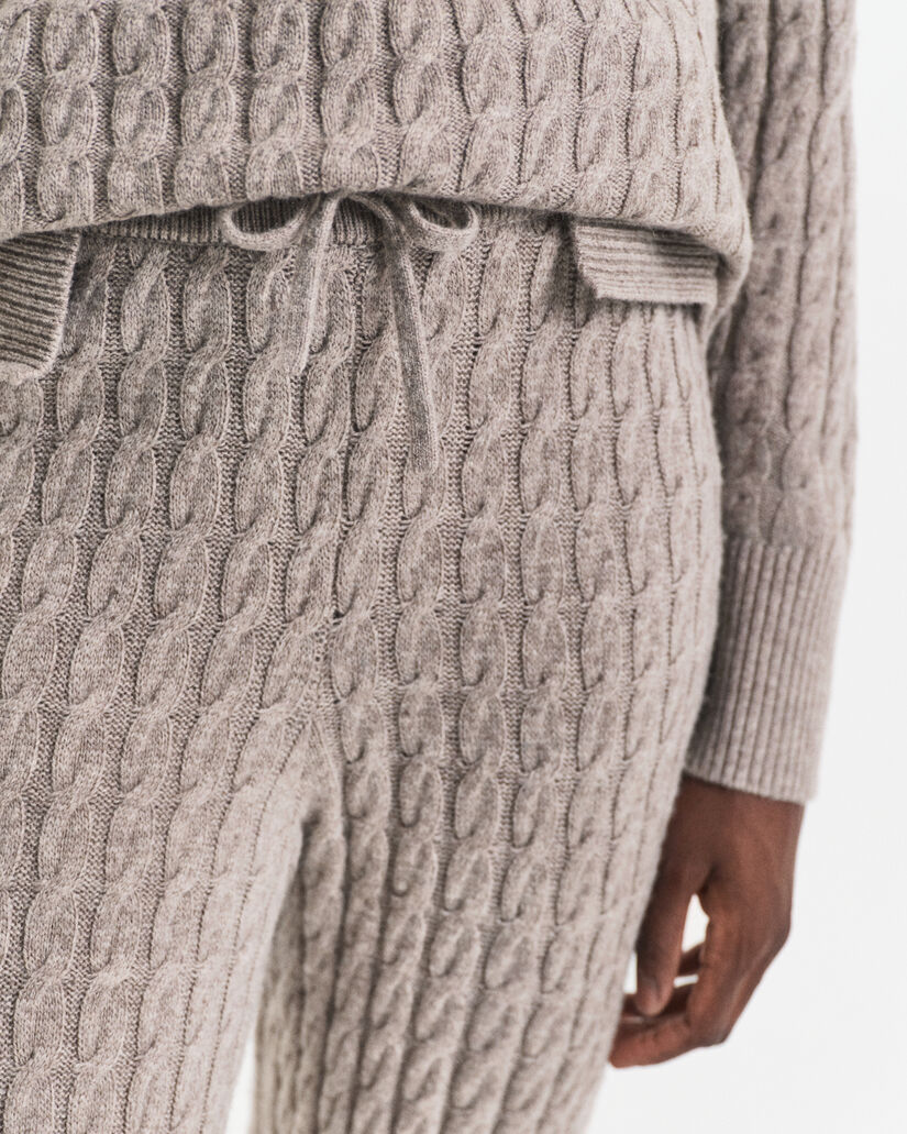 Kabelstrikkede uldbukser