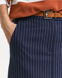 Nålestribet midi-nederdel