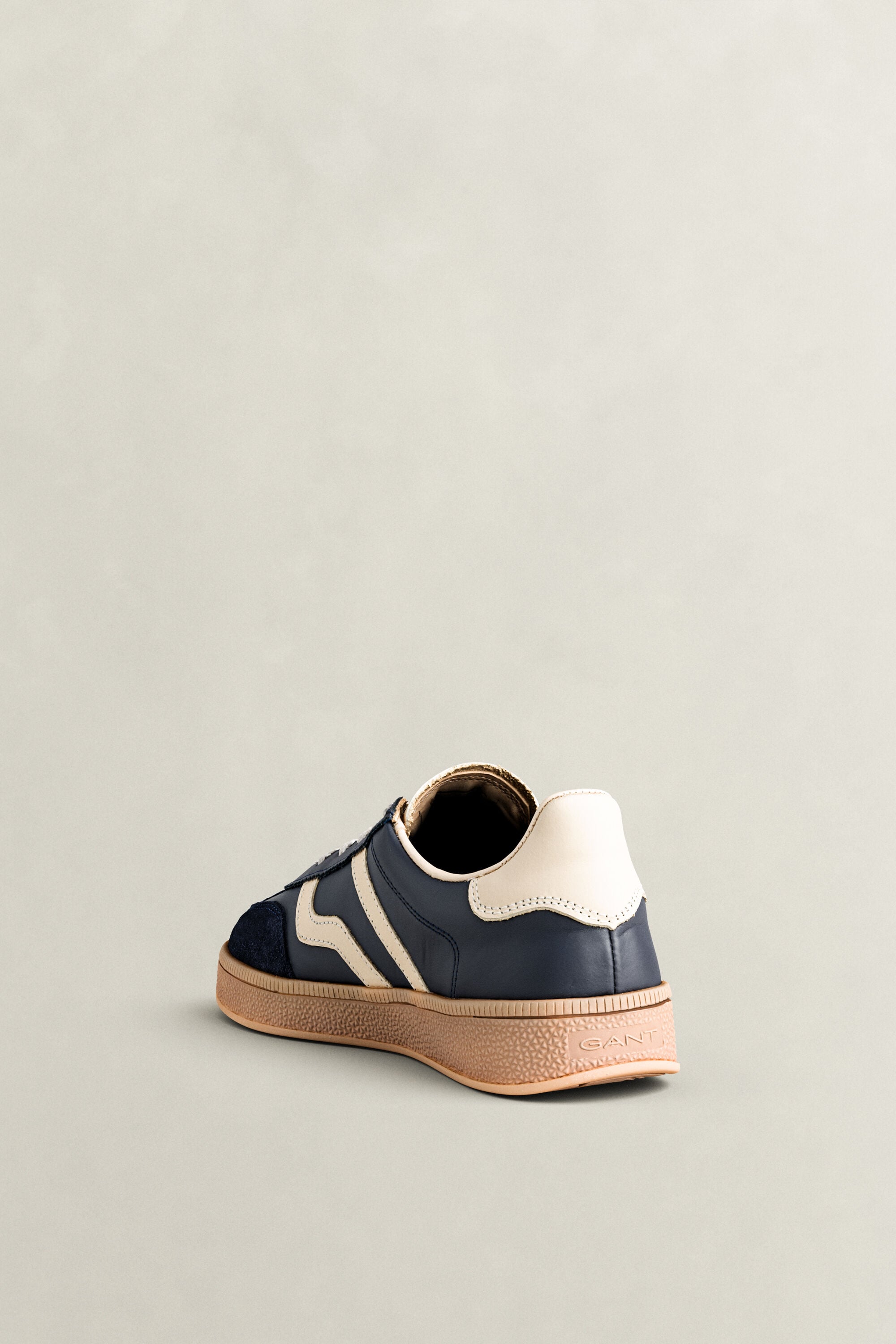 Cuzima sneakers i læder og ruskind