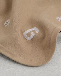 Baby strikket tæppe med snefnug & G-tryk