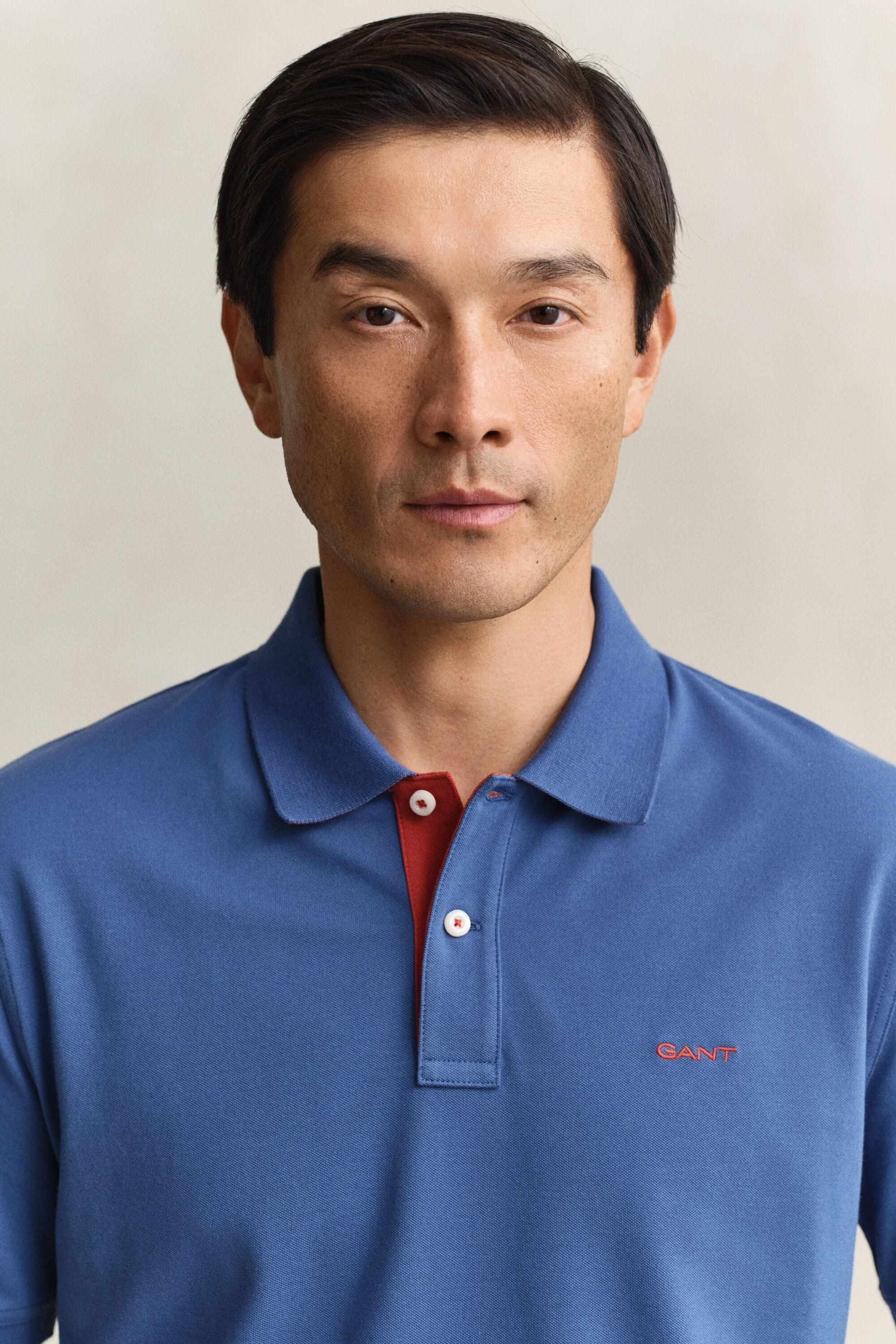 Kontrastfarvet piqué poloskjorte