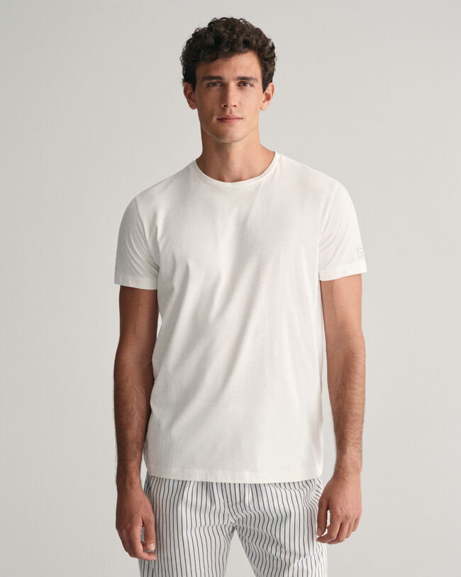 Pyjamasbukser og T-shirt med striber i gaveæske