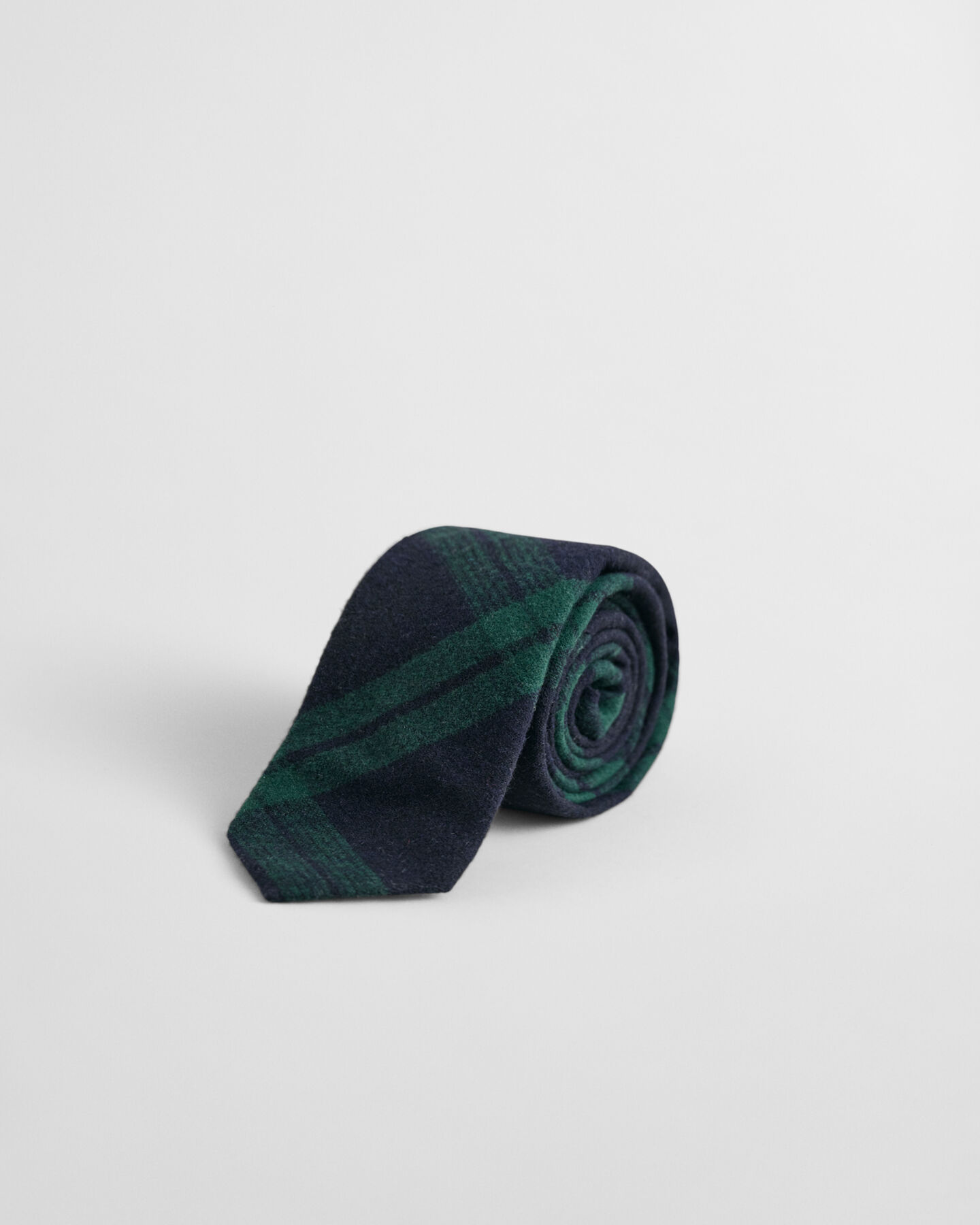 Gaveæske med ternet slips i uldflannel