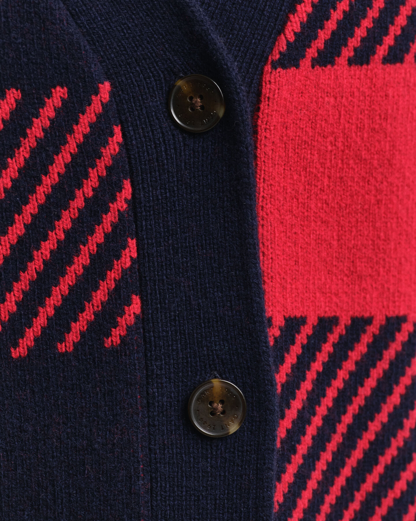 Buffalo-ternet cardigan med V-hals