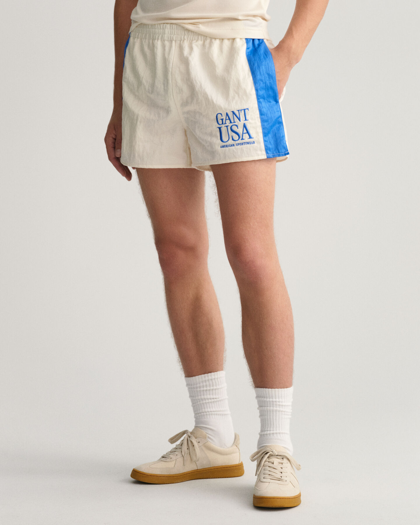 Løbeshorts i satin