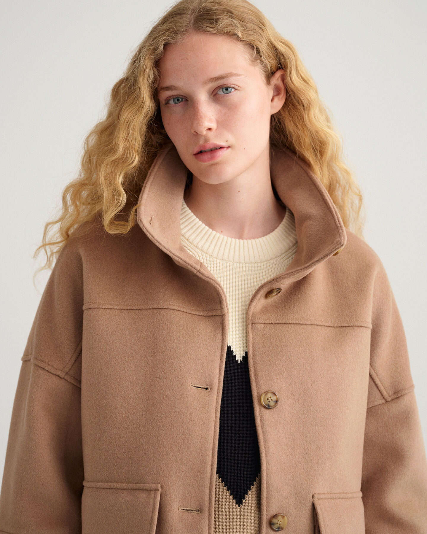 Kort jakke af uldblanding