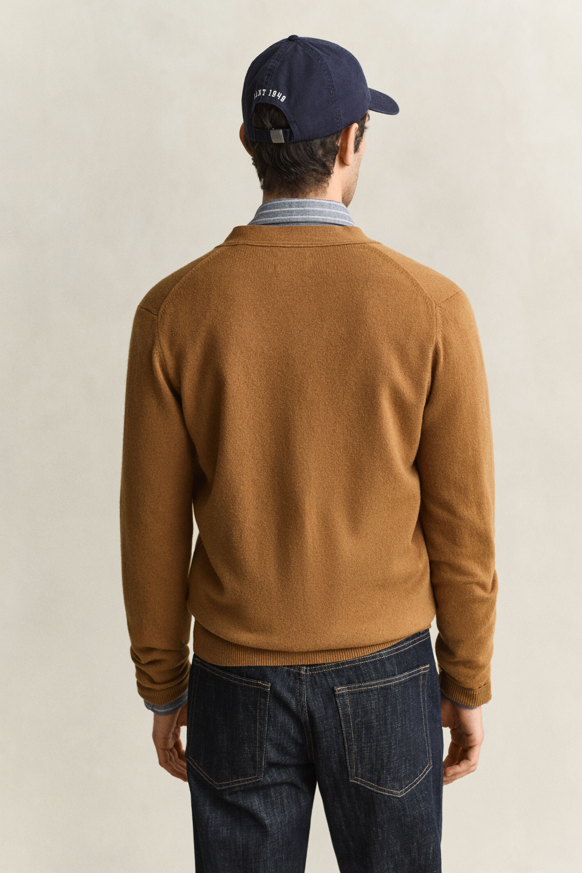 Cardigan i lammeuld med V-hals
