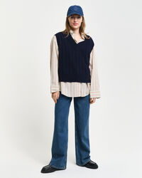 Sweater-vest i uld med bred ribstrik og V-hals