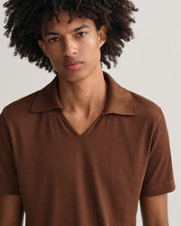 Piqu&eacute; poloskjorte inspireret af 70'erne