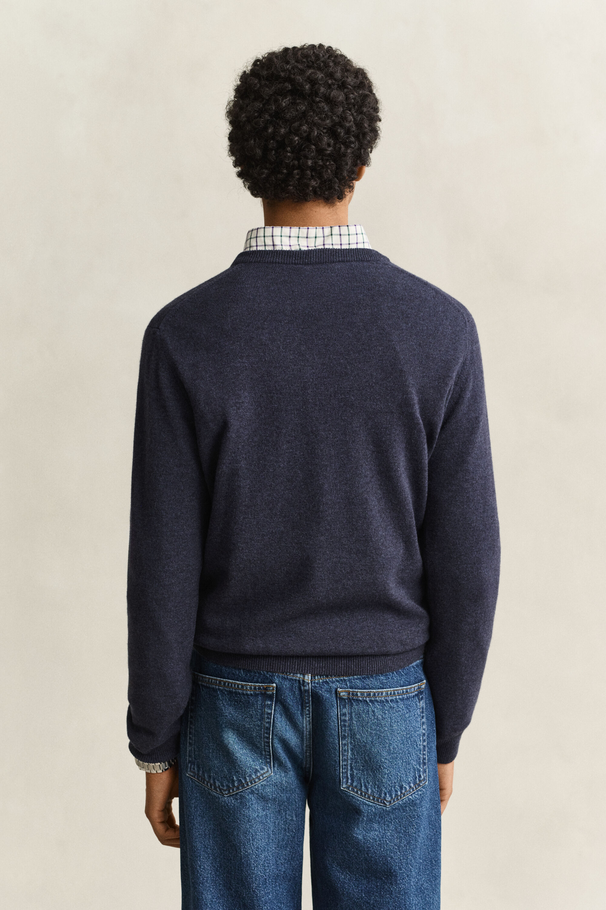 Sweater med V-hals i lammeuld