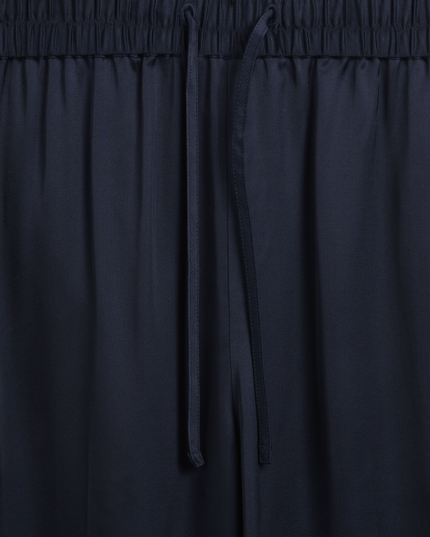 Pull-On-bukser i satin