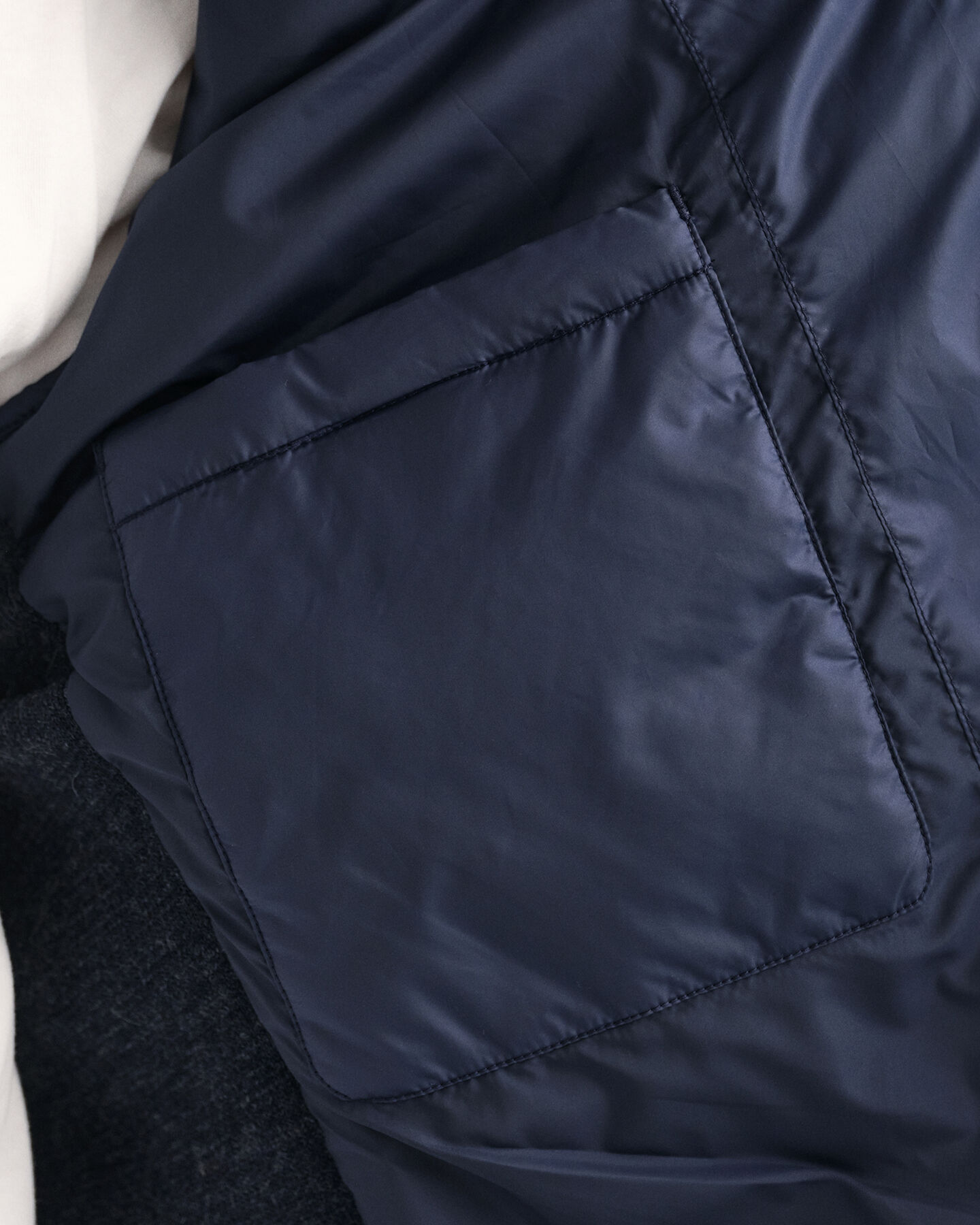 Mixed Media let vatteret jakke