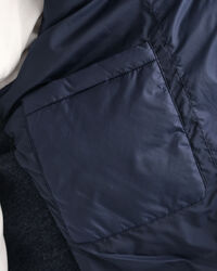 Mixed Media let vatteret jakke