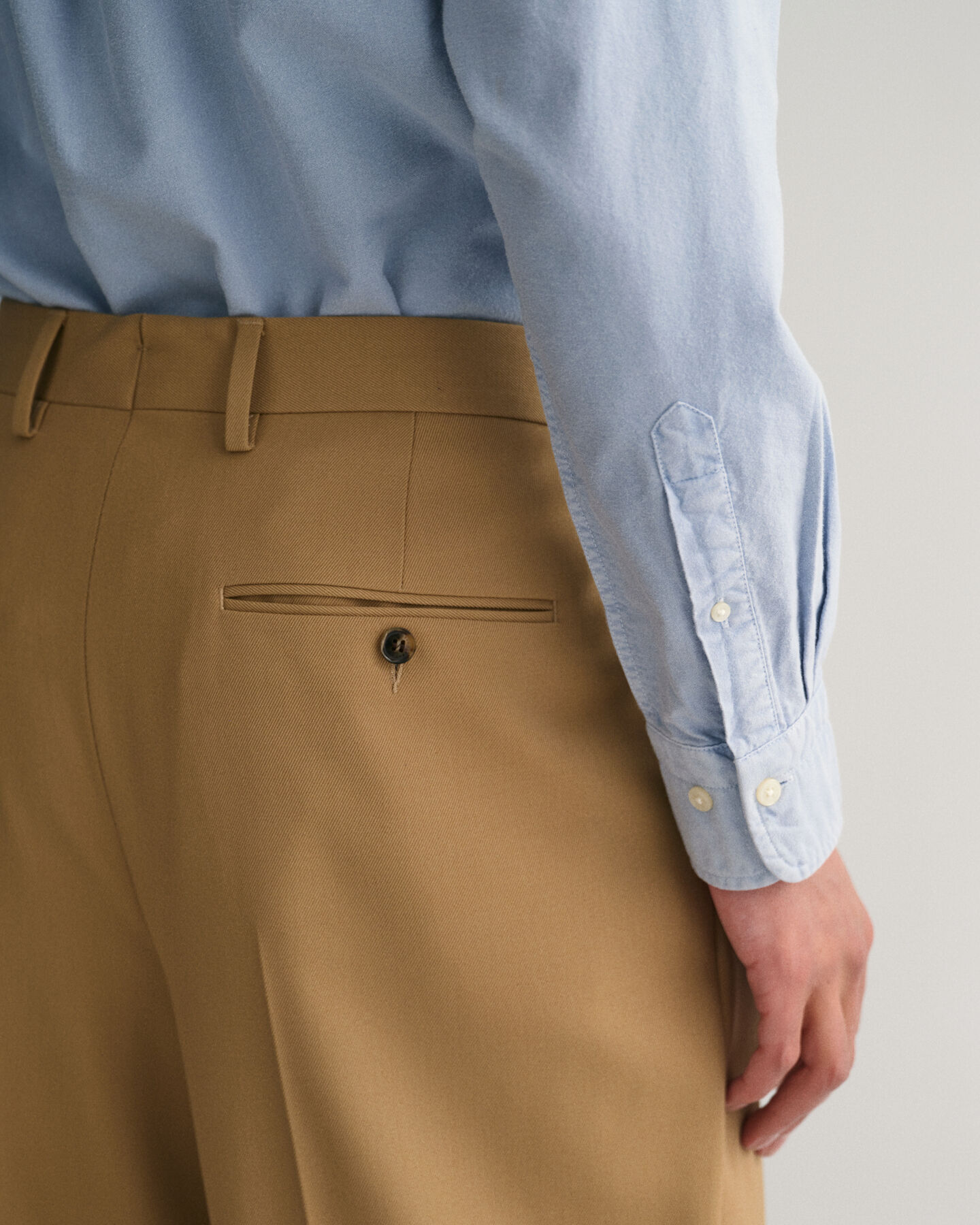 Regular fit b&oslash;rstet Oxford skjorte