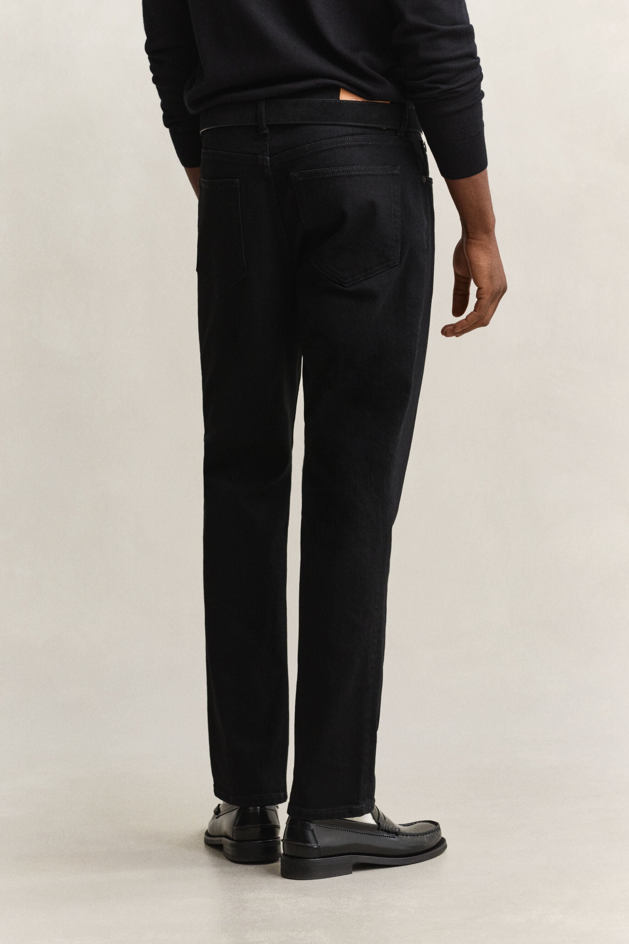 Regular jeans i let vask