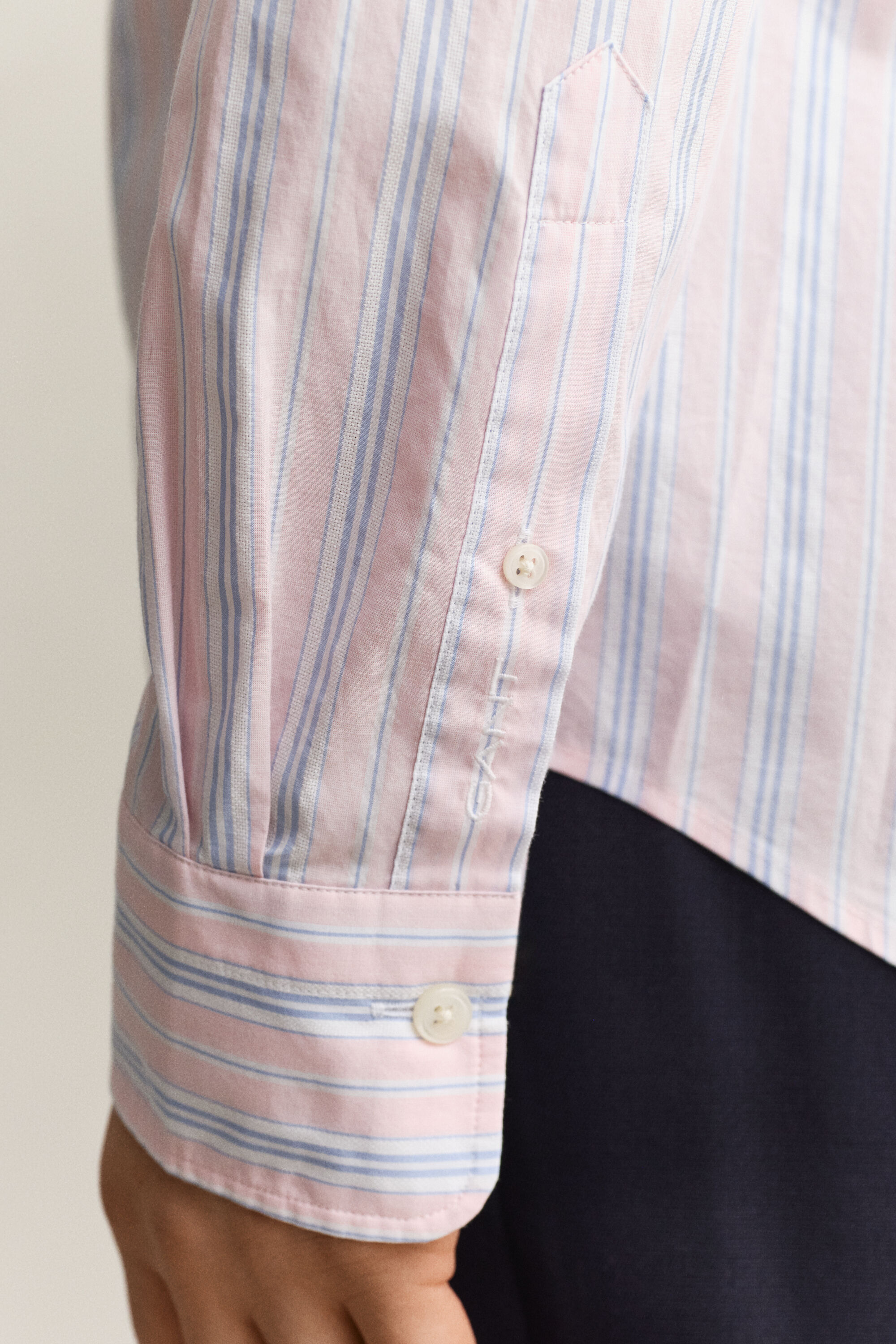 Regular fit dobby-stribet skjorte