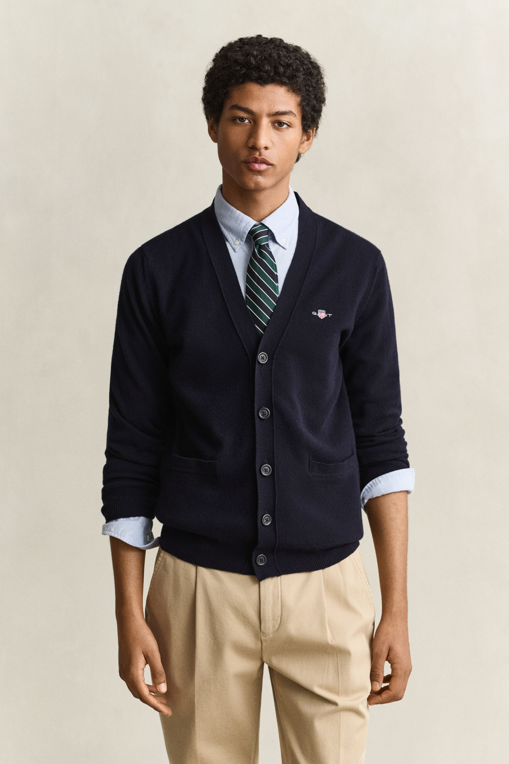 Cardigan i lammeuld med V-hals