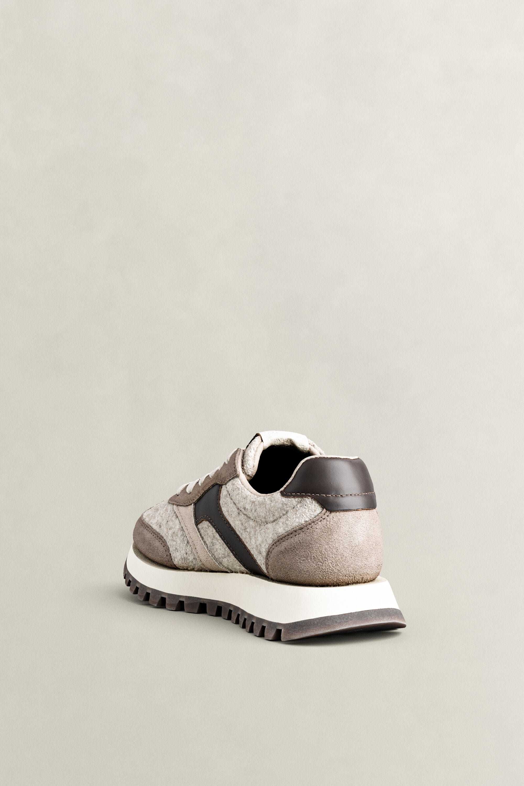 Caffay sneakers i uld og ruskind