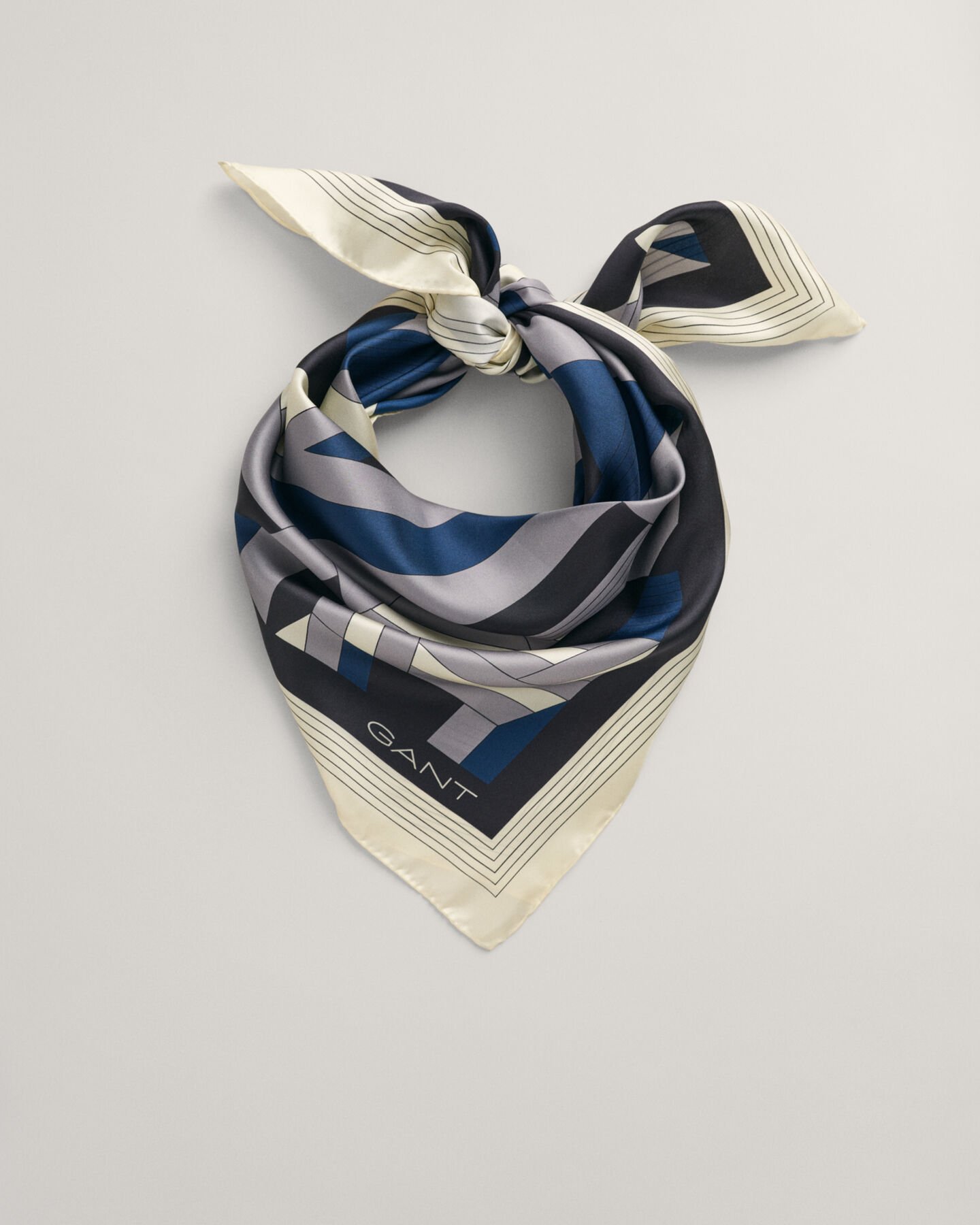 Silketørklæde med Letters-tryk