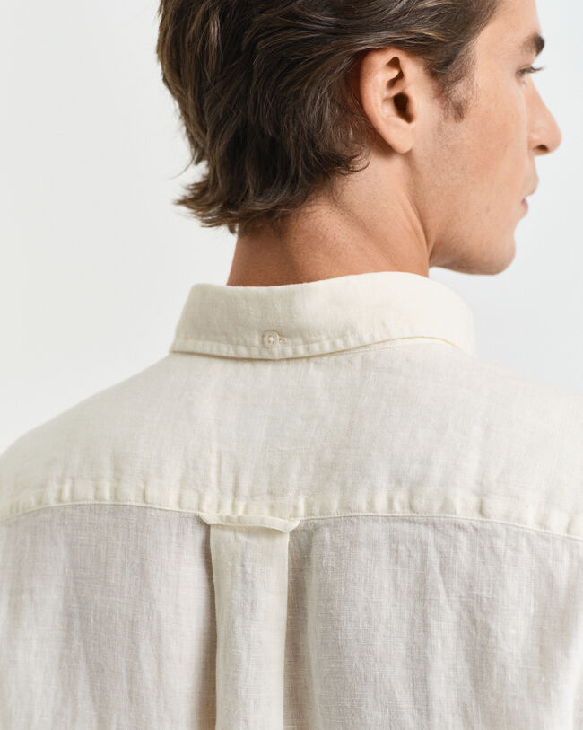 Regular fit garment-dyed h&oslash;rskjorte med korte &aelig;rmer