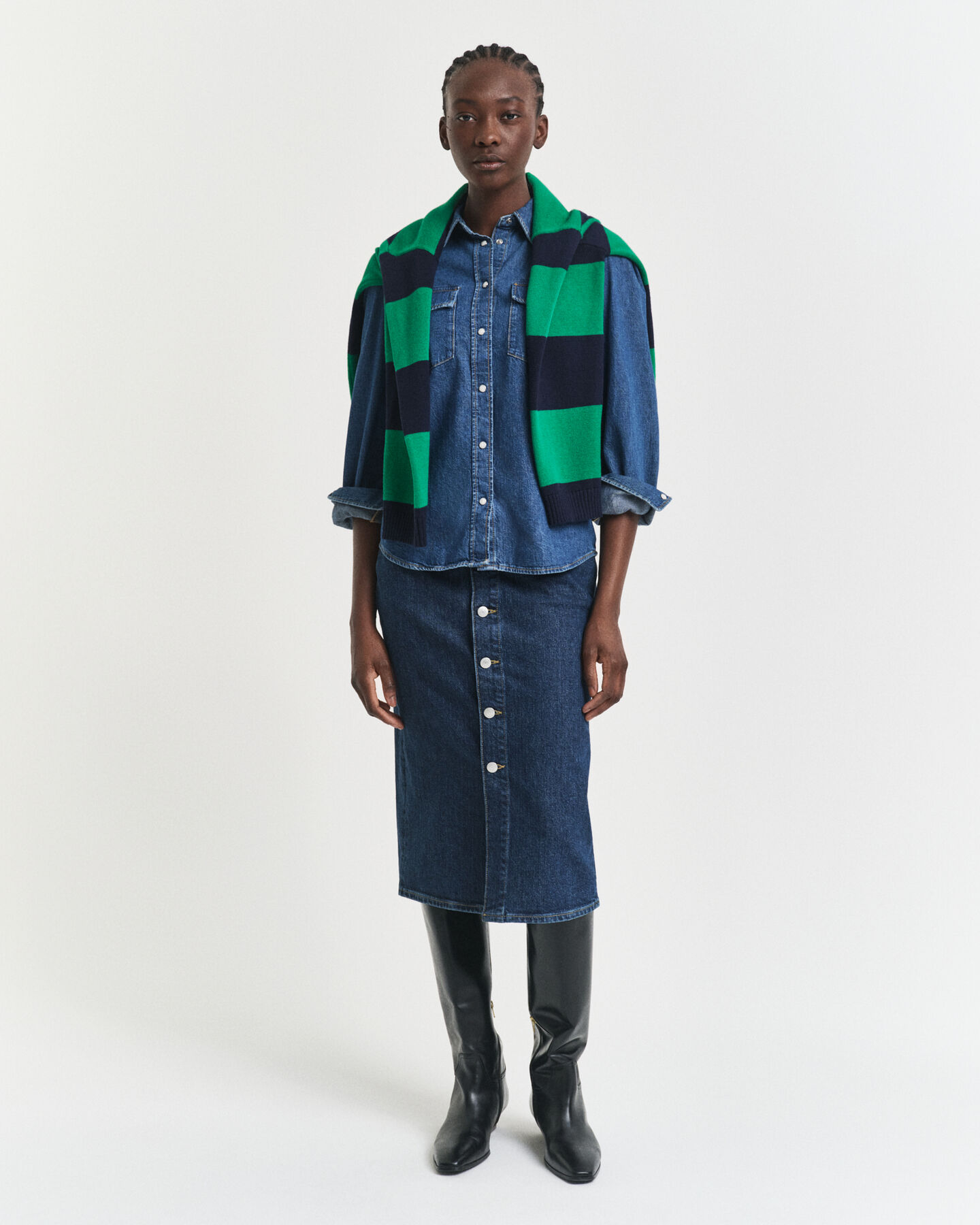 Knappet midi-nederdel i denim